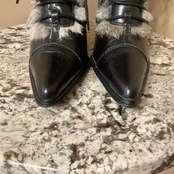 NWOT Moda Puison black booties. Size 8 - Picture 11 of 16